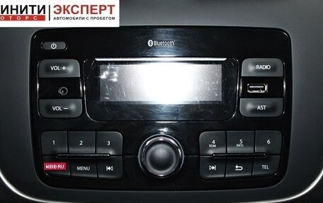 Renault Sandero II рестайлинг, 2018 год, 1 199 900 рублей, 14 фотография