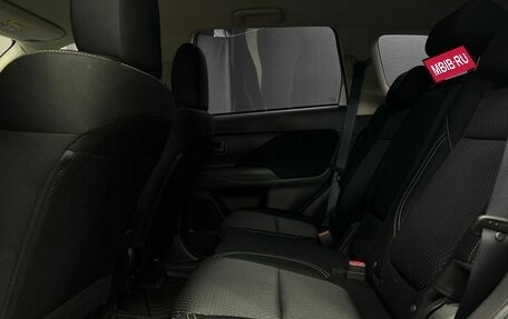 Mitsubishi Outlander III рестайлинг 3, 2020 год, 1 649 888 рублей, 19 фотография