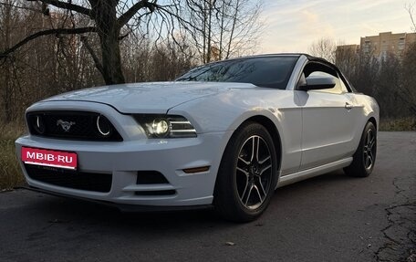 Ford Mustang VI рестайлинг, 2013 год, 1 700 000 рублей, 1 фотография