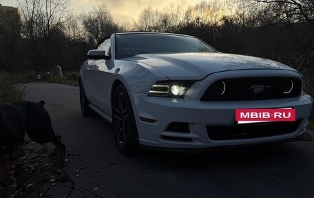 Ford Mustang VI рестайлинг, 2013 год, 1 700 000 рублей, 5 фотография