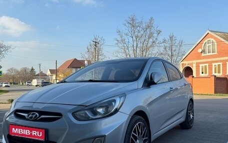 Hyundai Accent IV, 2011 год, 970 000 рублей, 1 фотография