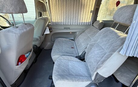 Toyota Regius, 1997 год, 1 270 000 рублей, 16 фотография