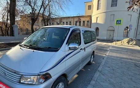 Toyota Regius, 1997 год, 1 270 000 рублей, 6 фотография
