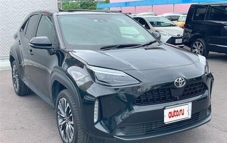Toyota Yaris Cross, 2021 год, 1 300 000 рублей, 3 фотография