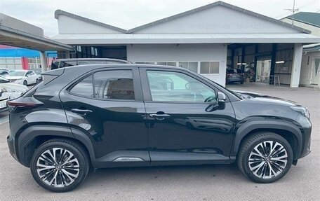 Toyota Yaris Cross, 2021 год, 1 300 000 рублей, 4 фотография