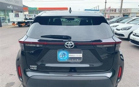 Toyota Yaris Cross, 2021 год, 1 300 000 рублей, 6 фотография