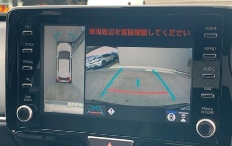 Toyota Yaris Cross, 2021 год, 1 300 000 рублей, 16 фотография