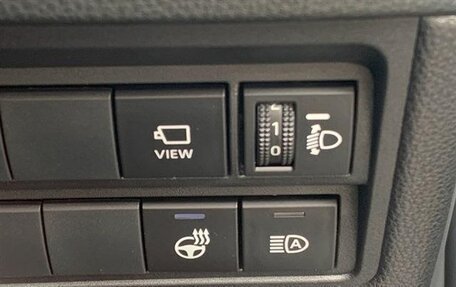 Toyota Yaris Cross, 2021 год, 1 300 000 рублей, 17 фотография