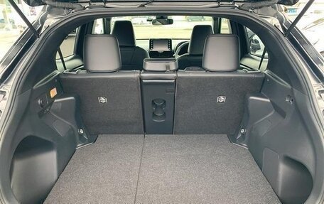 Toyota Yaris Cross, 2021 год, 1 300 000 рублей, 19 фотография