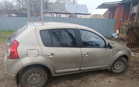Renault Sandero I, 2010 год, 350 000 рублей, 4 фотография