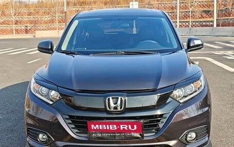 Honda Vezel, 2021 год, 1 735 000 рублей, 2 фотография