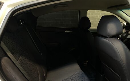 Hyundai Solaris II рестайлинг, 2016 год, 1 140 000 рублей, 12 фотография