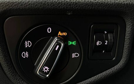 Volkswagen Touran III, 2017 год, 1 599 999 рублей, 15 фотография