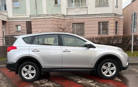 Toyota RAV4, 2013 год, 1 800 000 рублей, 5 фотография