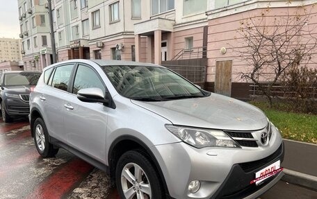 Toyota RAV4, 2013 год, 1 800 000 рублей, 2 фотография
