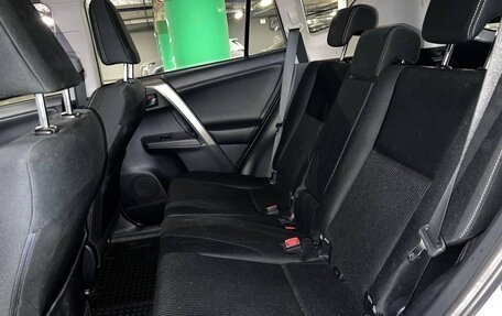 Toyota RAV4, 2013 год, 1 800 000 рублей, 13 фотография