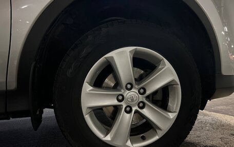 Toyota RAV4, 2013 год, 1 800 000 рублей, 16 фотография