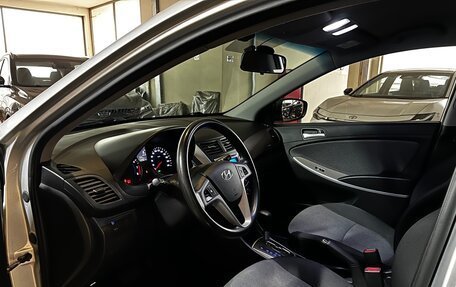 Hyundai Solaris II рестайлинг, 2013 год, 900 000 рублей, 10 фотография