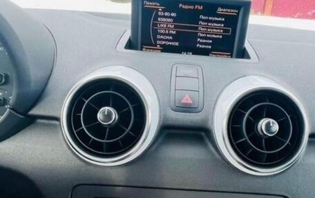 Audi A1, 2011 год, 1 350 000 рублей, 11 фотография