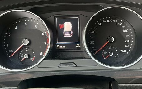 Volkswagen Tiguan II, 2019 год, 2 800 000 рублей, 3 фотография