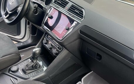 Volkswagen Tiguan II, 2019 год, 2 800 000 рублей, 7 фотография