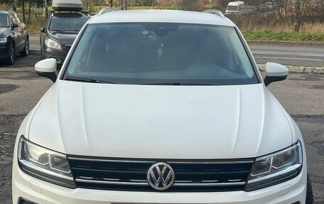 Volkswagen Tiguan II, 2019 год, 2 800 000 рублей, 4 фотография