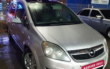 Opel Zafira B, 2008 год, 590 000 рублей, 2 фотография