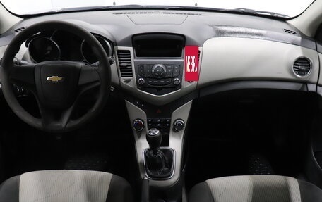 Chevrolet Cruze II, 2012 год, 696 000 рублей, 7 фотография