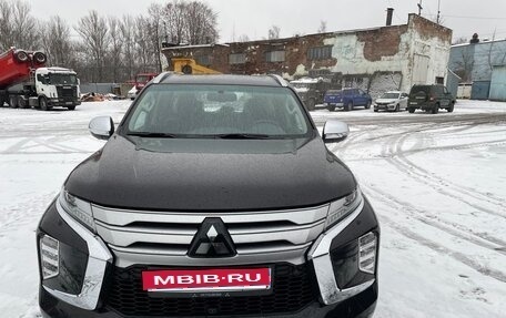 Mitsubishi Montero Sport, 2022 год, 5 750 000 рублей, 1 фотография