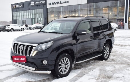 Toyota Land Cruiser Prado 150 рестайлинг 2, 2016 год, 3 650 000 рублей, 4 фотография