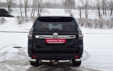 Toyota Land Cruiser Prado 150 рестайлинг 2, 2016 год, 3 650 000 рублей, 10 фотография