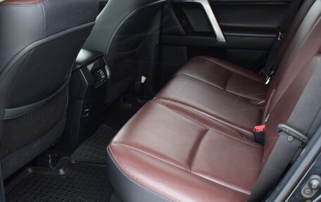 Toyota Land Cruiser Prado 150 рестайлинг 2, 2016 год, 3 650 000 рублей, 18 фотография