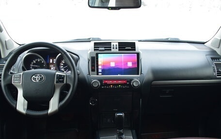 Toyota Land Cruiser Prado 150 рестайлинг 2, 2016 год, 3 650 000 рублей, 14 фотография