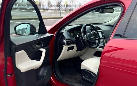 Jaguar F-Pace, 2016 год, 2 650 000 рублей, 16 фотография