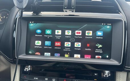 Jaguar F-Pace, 2016 год, 2 650 000 рублей, 28 фотография