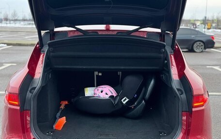 Jaguar F-Pace, 2016 год, 2 650 000 рублей, 34 фотография