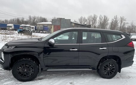 Mitsubishi Montero Sport, 2022 год, 5 750 000 рублей, 4 фотография