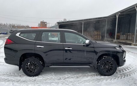 Mitsubishi Montero Sport, 2022 год, 5 750 000 рублей, 5 фотография