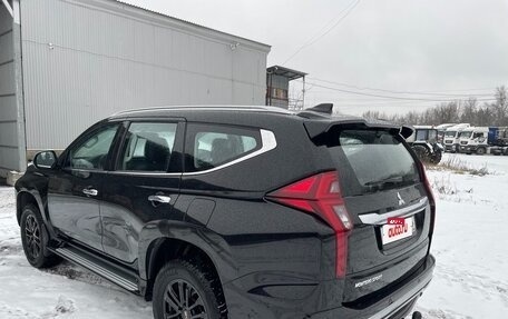 Mitsubishi Montero Sport, 2022 год, 5 750 000 рублей, 6 фотография