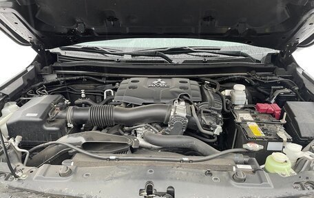 Mitsubishi Montero Sport, 2022 год, 5 750 000 рублей, 14 фотография