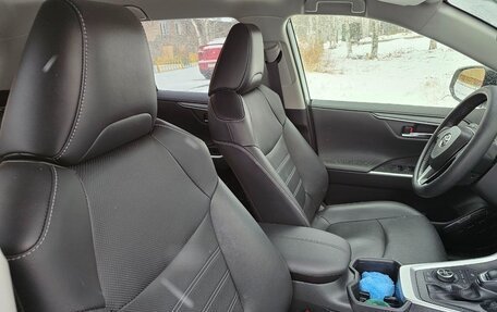 Toyota RAV4, 2022 год, 4 800 000 рублей, 11 фотография