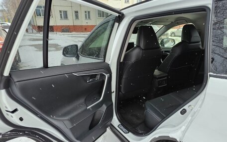 Toyota RAV4, 2022 год, 4 800 000 рублей, 17 фотография