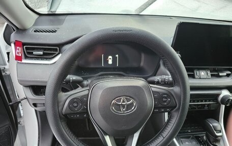 Toyota RAV4, 2022 год, 4 800 000 рублей, 10 фотография