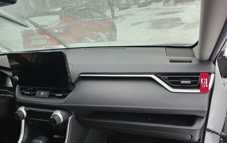 Toyota RAV4, 2022 год, 4 800 000 рублей, 16 фотография