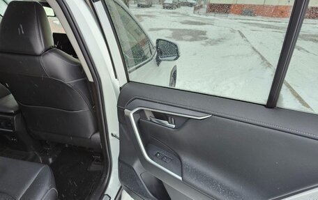 Toyota RAV4, 2022 год, 4 800 000 рублей, 27 фотография