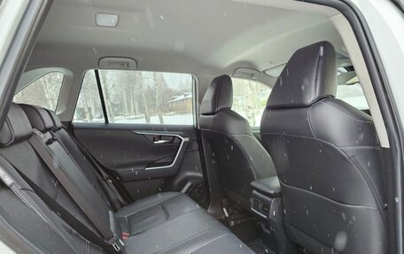 Toyota RAV4, 2022 год, 4 800 000 рублей, 29 фотография