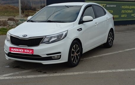 KIA Rio III рестайлинг, 2015 год, 950 000 рублей, 2 фотография