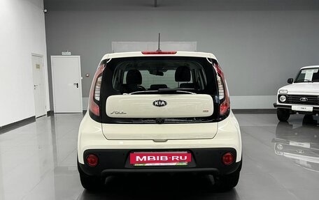 KIA Soul II рестайлинг, 2017 год, 1 545 000 рублей, 4 фотография