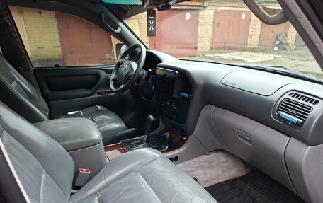 Toyota Land Cruiser 100 рестайлинг 2, 2002 год, 1 280 000 рублей, 7 фотография