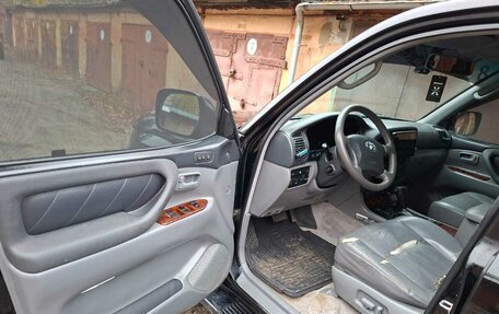 Toyota Land Cruiser 100 рестайлинг 2, 2002 год, 1 280 000 рублей, 14 фотография